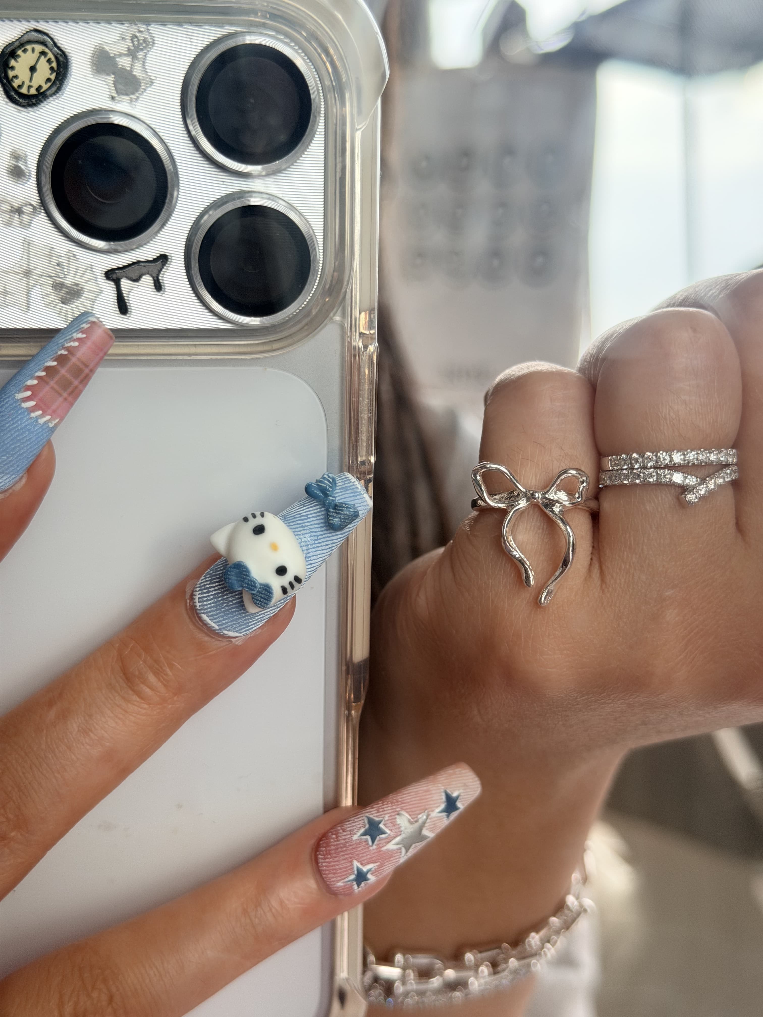 🎀 Bow & Glow Ring