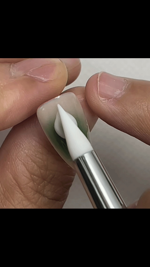 Handcrafted Nails                                               Created with salon nail artists