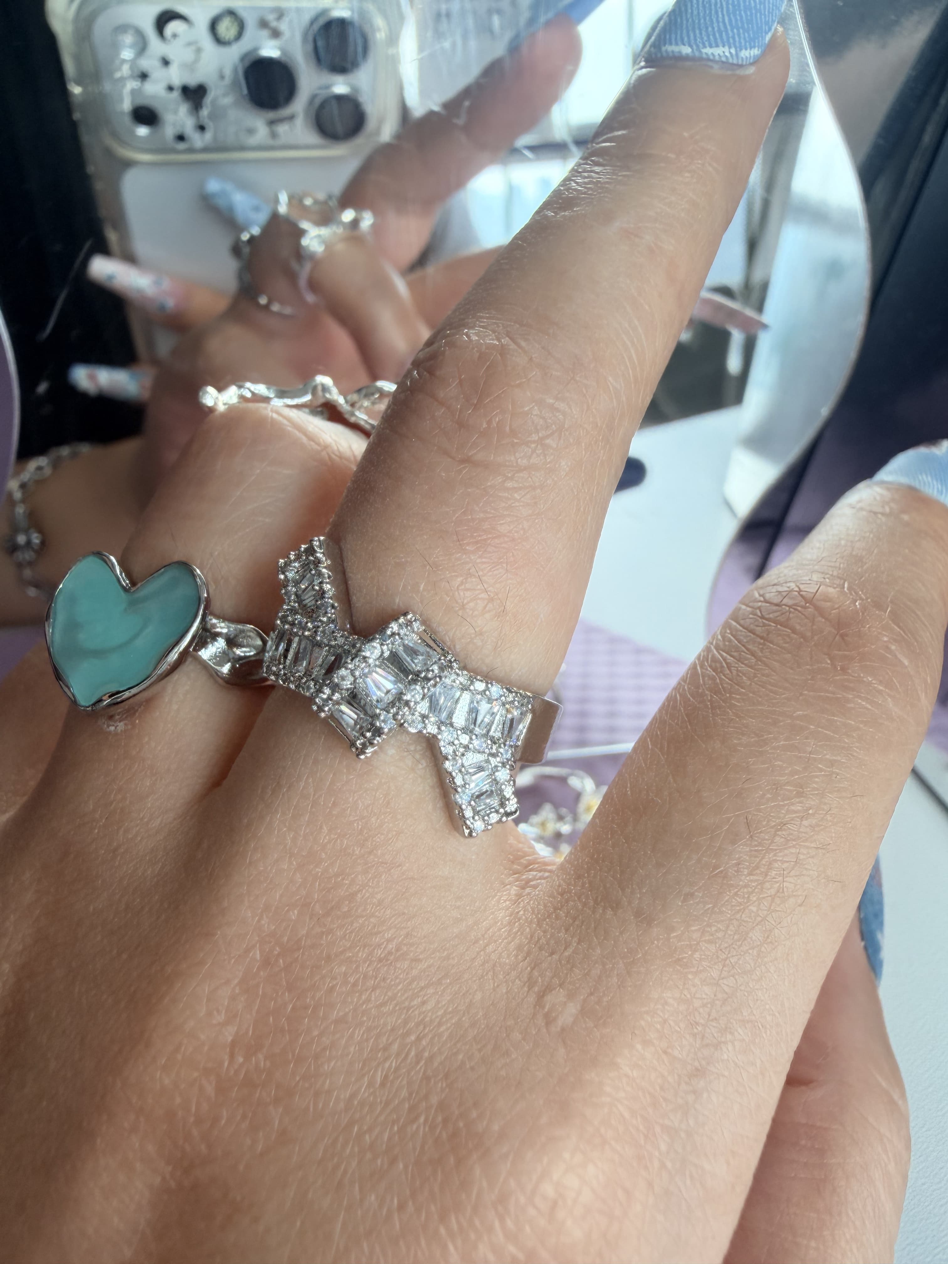 🎀 Bow & Glow Ring