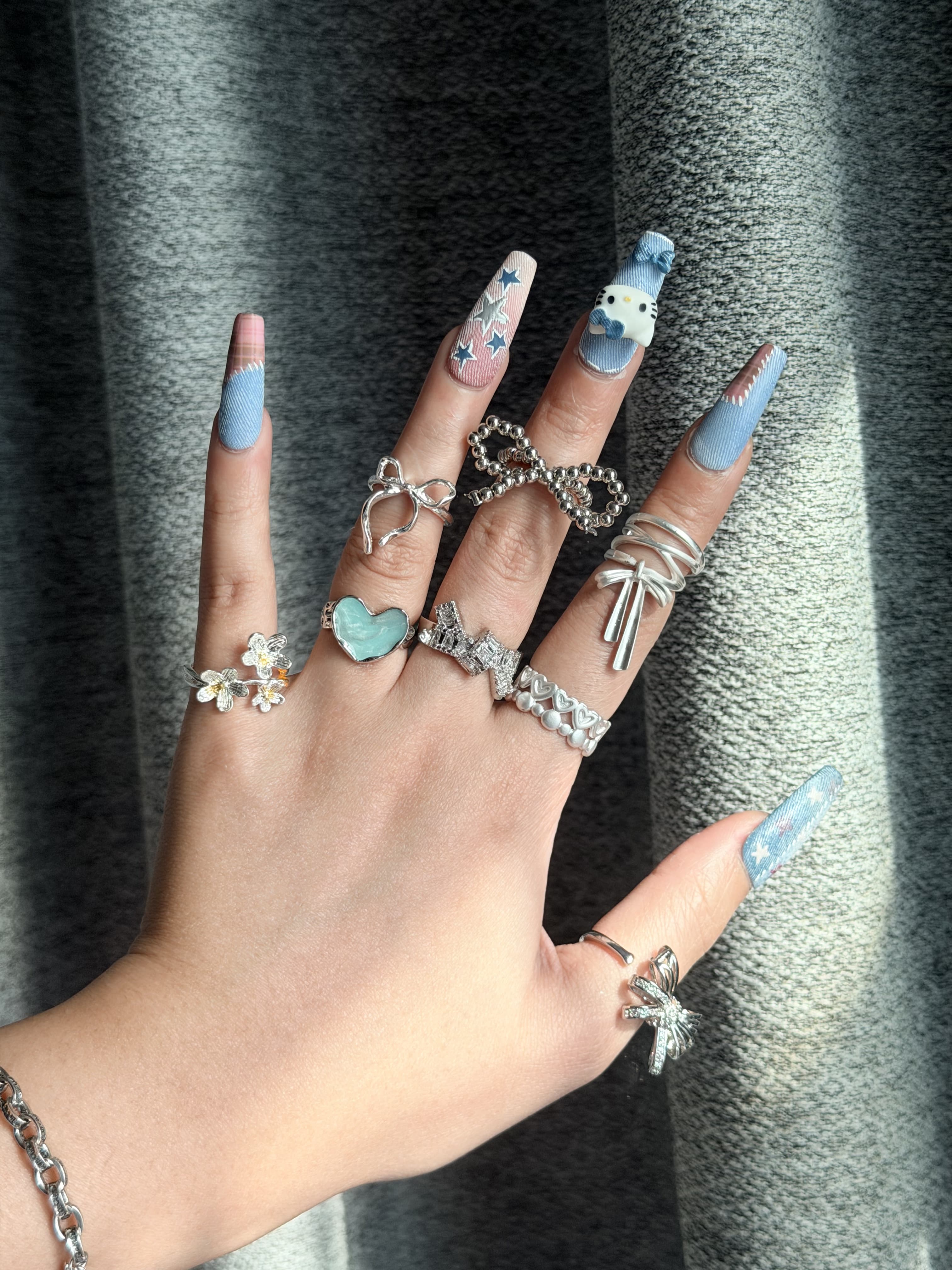🎀 Bow & Glow Ring