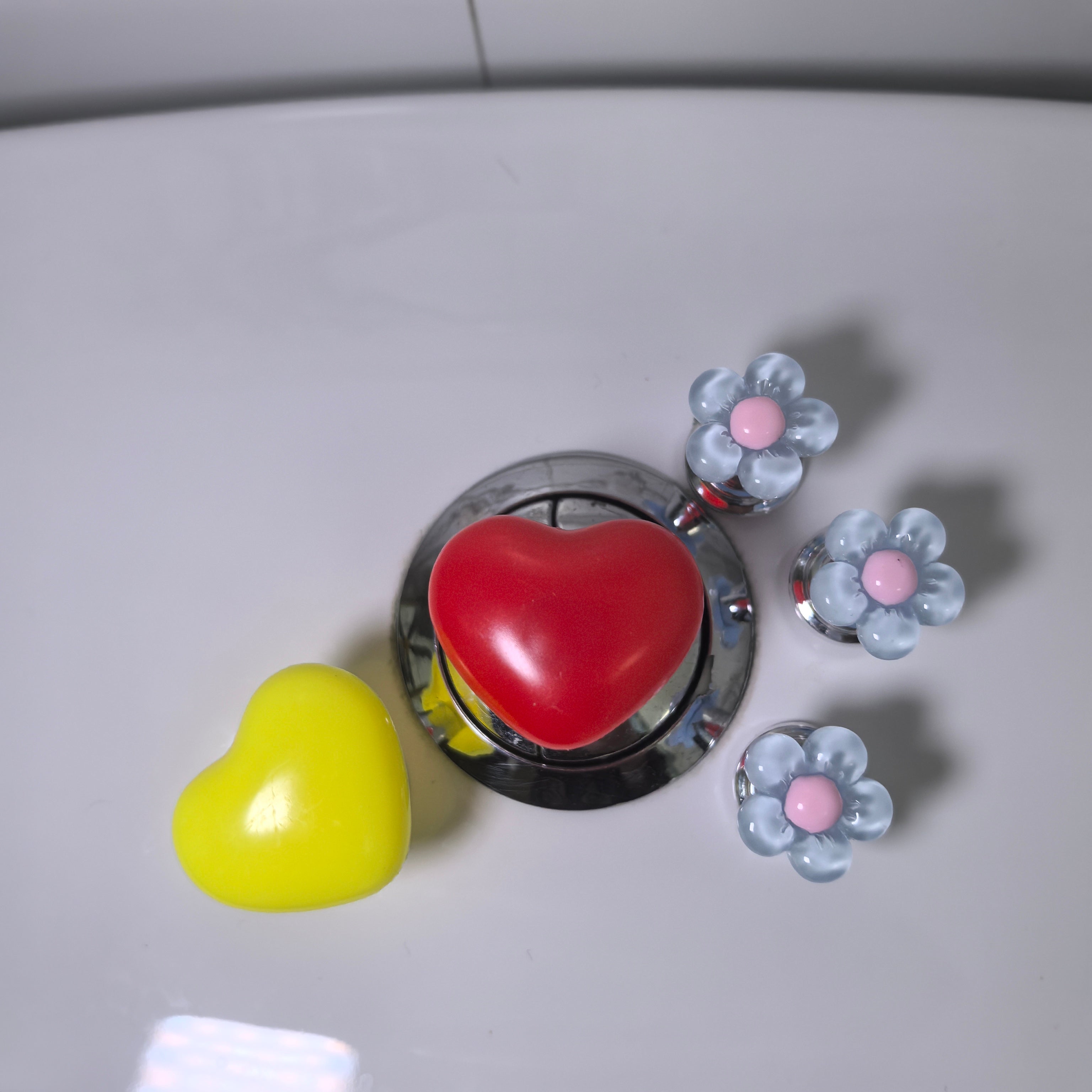 A Toilet Button Made for Nail Girls