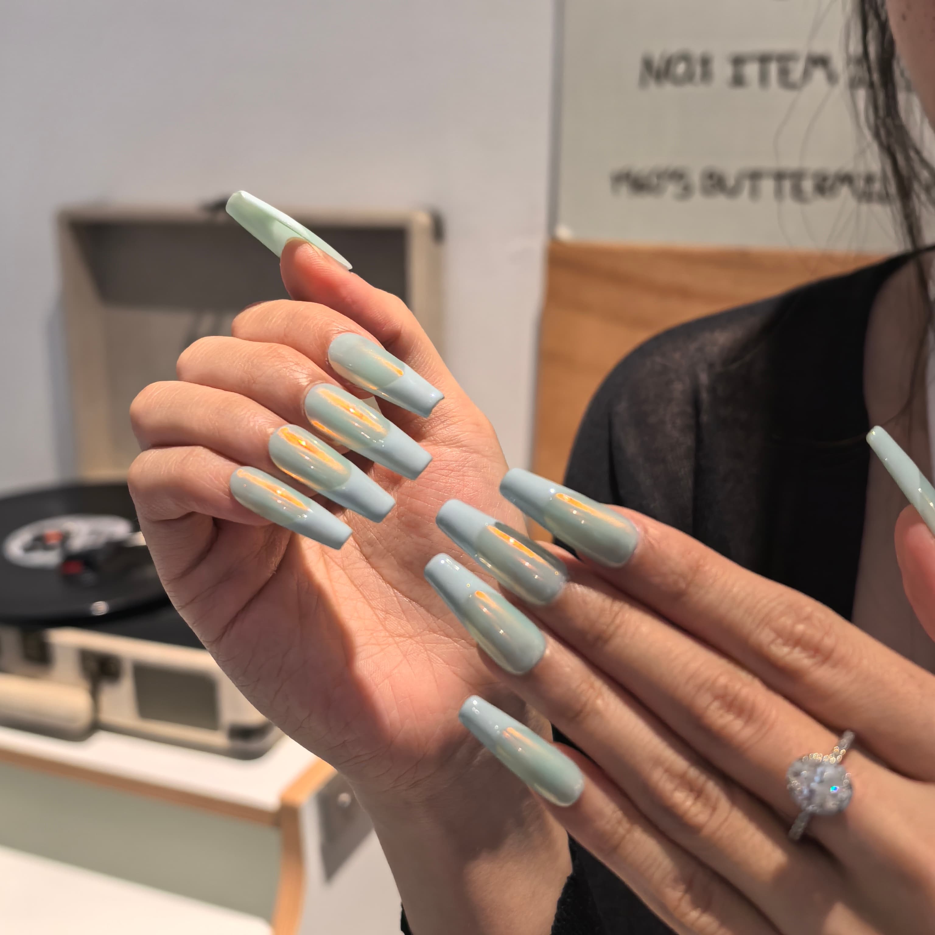 Mint Girl