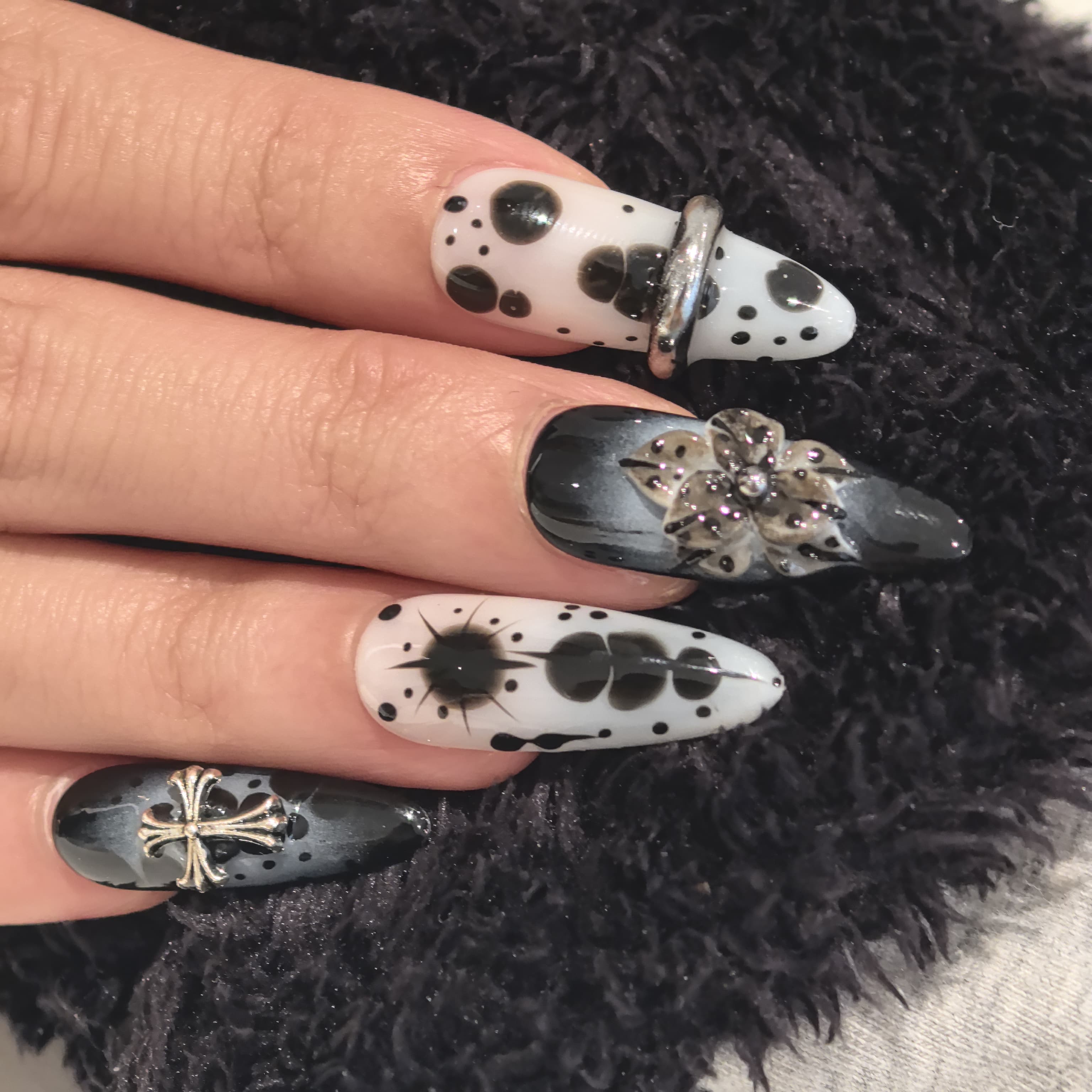 Smoky Dot