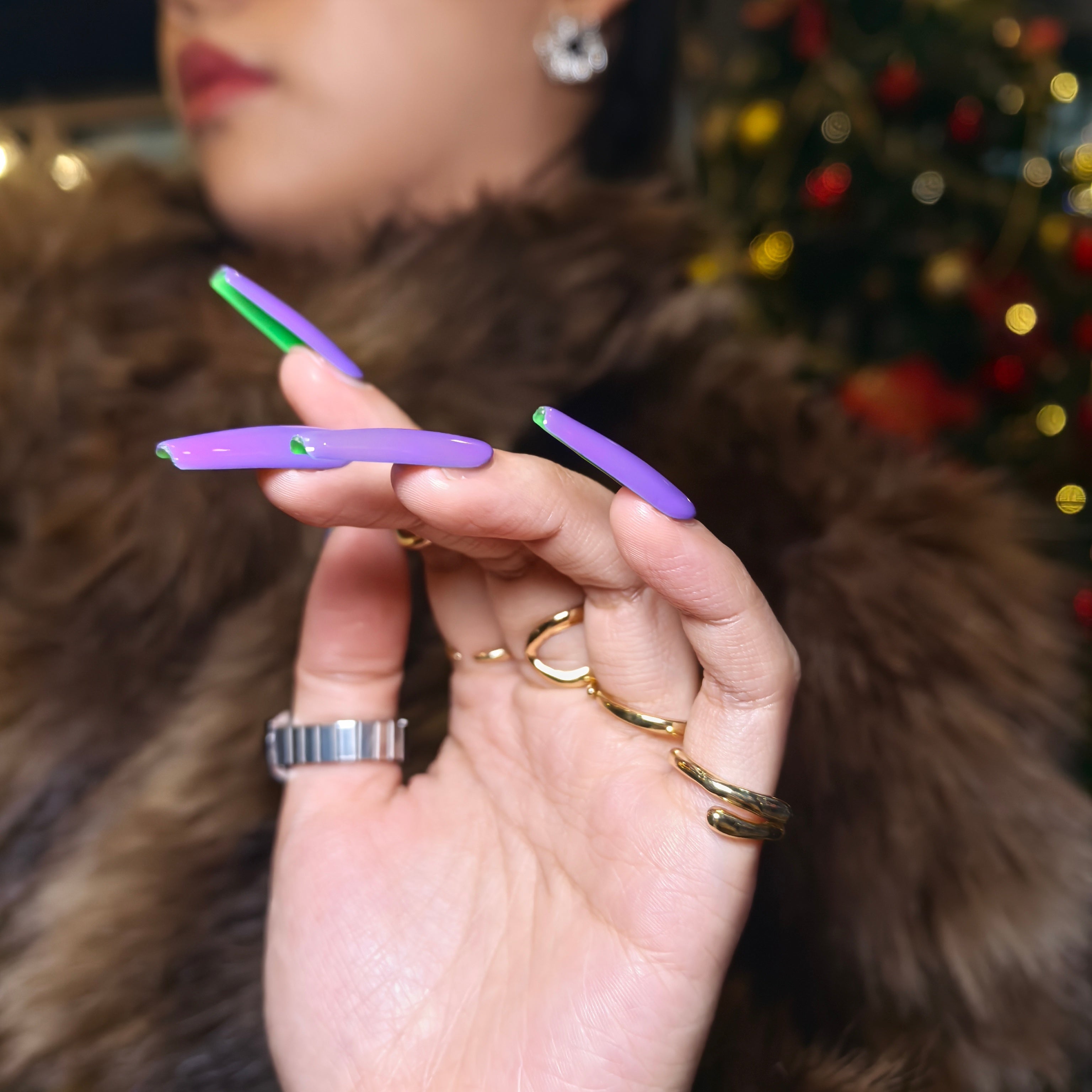 Purple:Fluorescent green