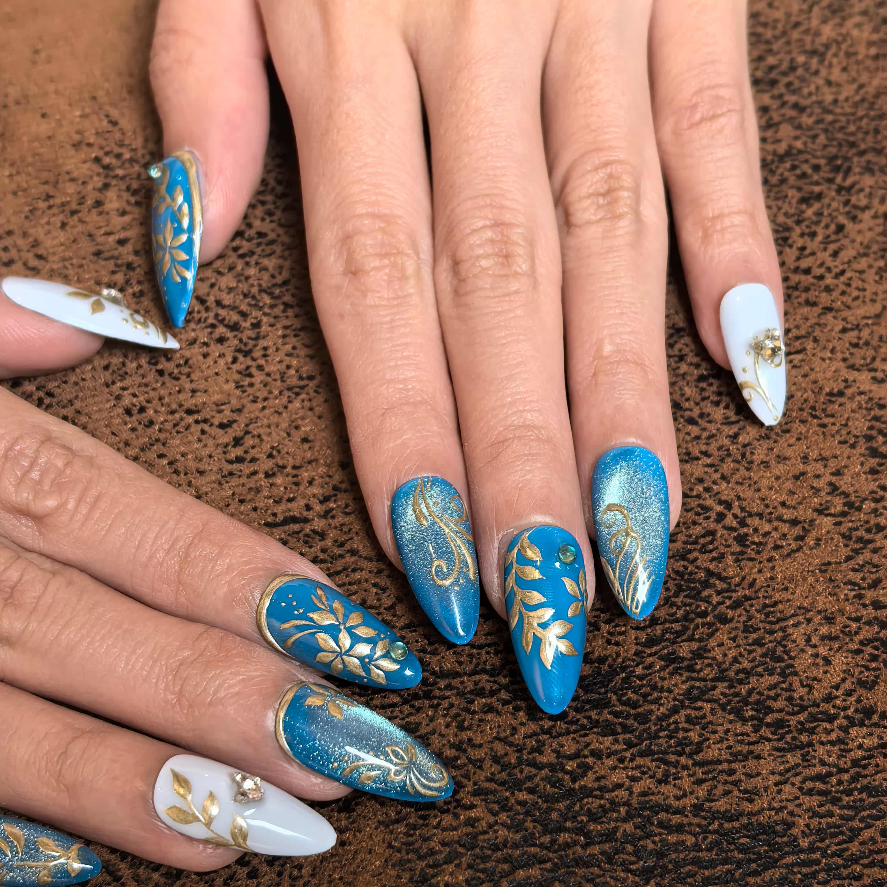 Royal Azure Vine