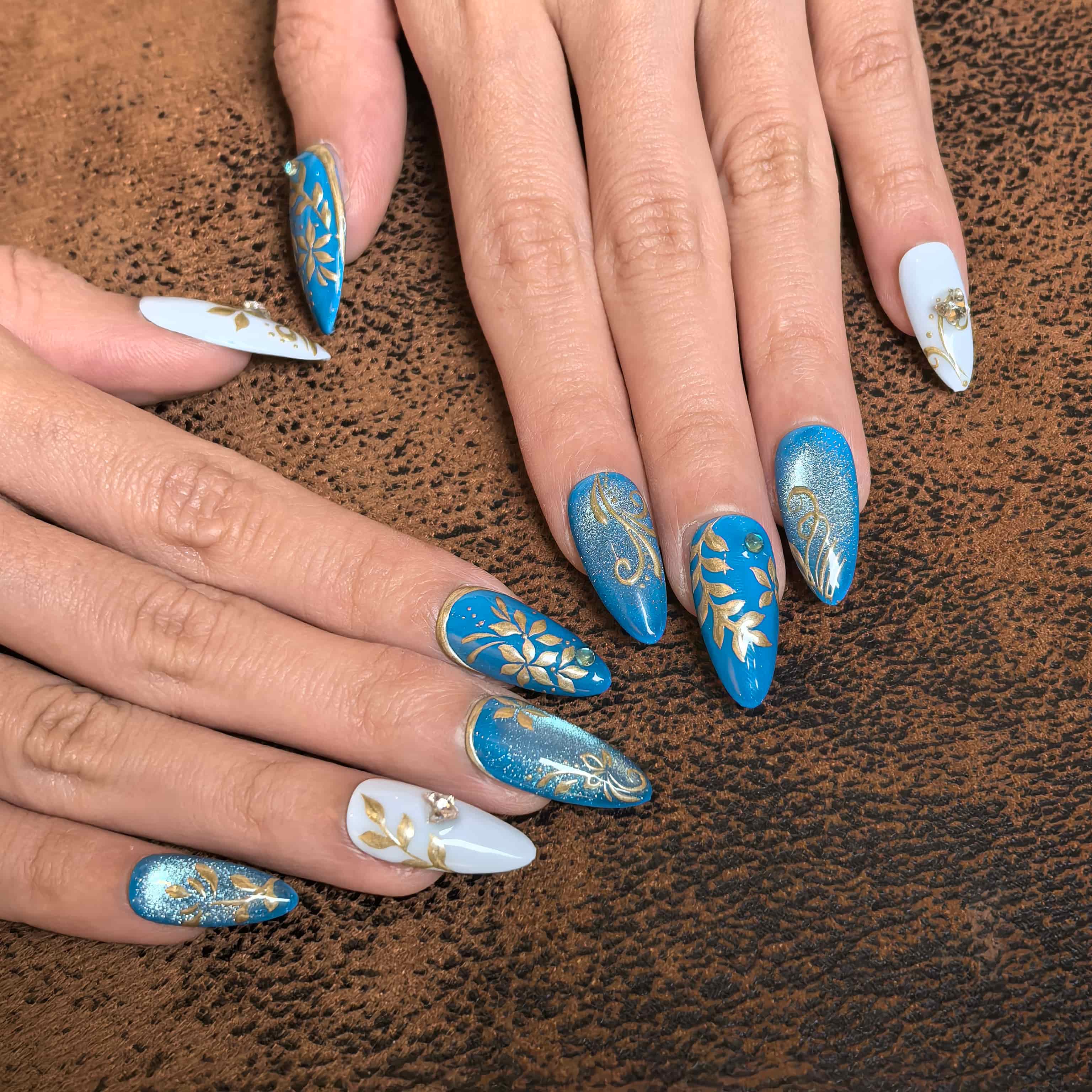 Royal Azure Vine