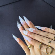 Mermaid Vein reusable PMMA stiletto press-on nails – romantic iridescent gradient with white floral accents for spring summer